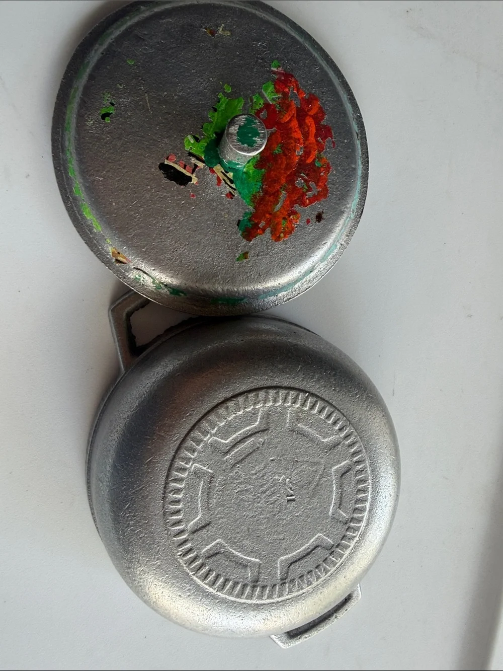 Cast Aluminum Cookware Lid in Silver with Red and Green Accents